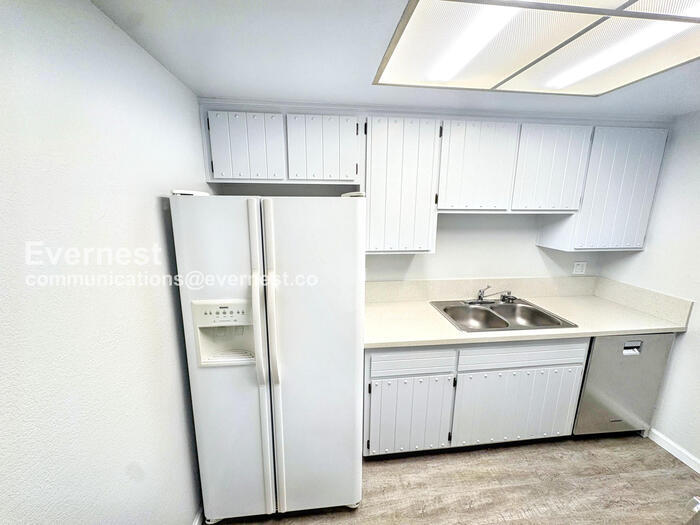 Building Photo - 6812 Folsom Oaks Ct