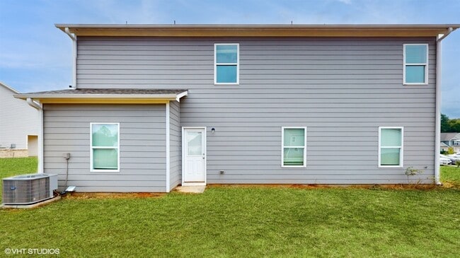 Building Photo - 3302 Bridgewood Dr