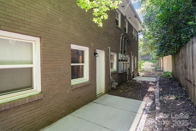 Building Photo - 1512 Seigle Ave