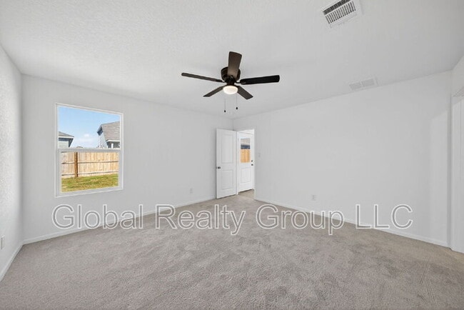 Building Photo - 479 Sarah Wy