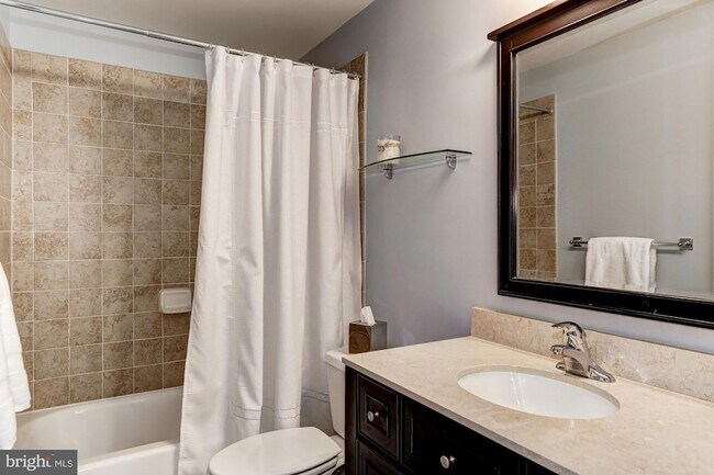 Building Photo - 20024 Northville Hills Terrace