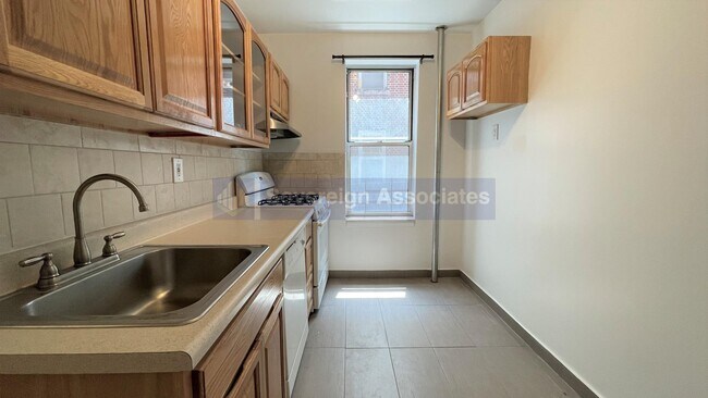 Floorplan - 175 Pinehurst Avenue