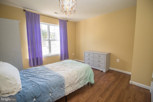 Building Photo - 45567 Bethson St
