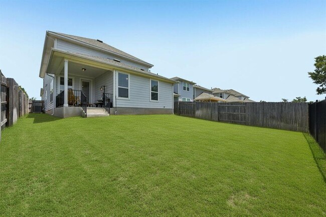 Building Photo - 117 Stone Cyn Dr
