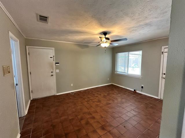 Building Photo - 502 Spring Willow Dr