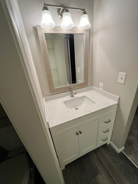 Primary Bath - 642 Dundee Ln