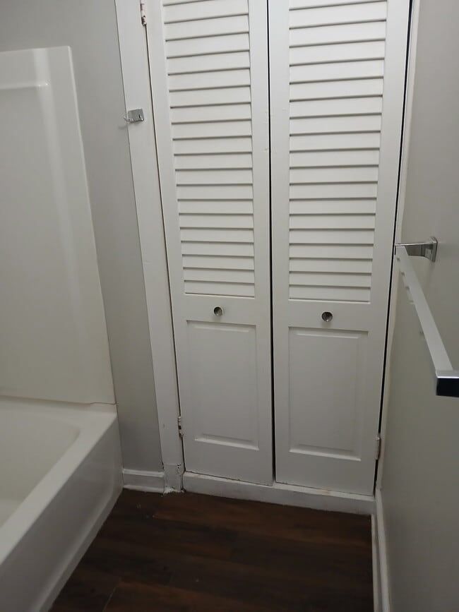 Building Photo - 510 S St Joseph St