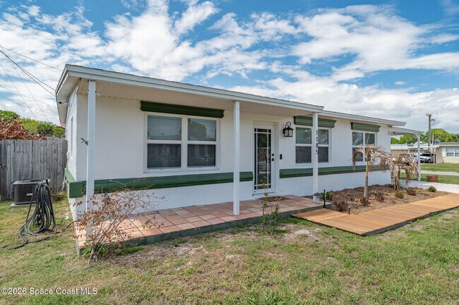 Building Photo - 1185 King St