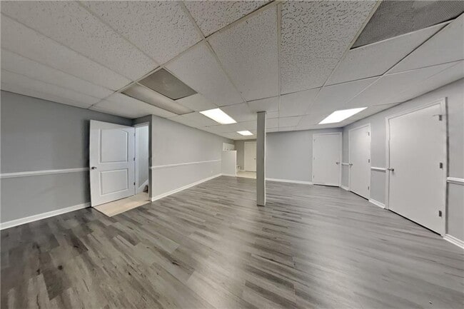 Building Photo - 1702 Hickory Grove Trail NW