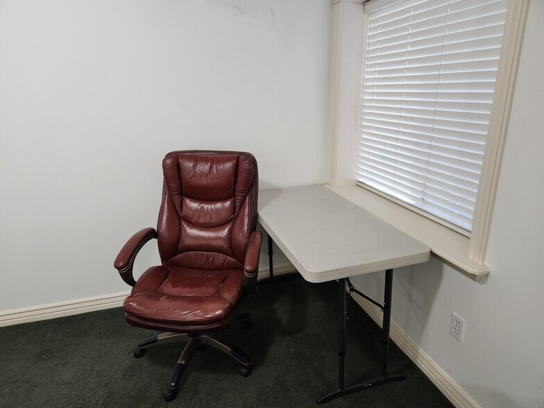 Building Photo - 1309 E 670 N