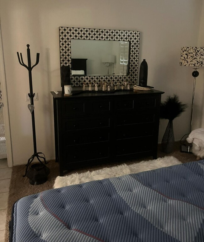 Building Photo - 78582 Dancing Waters Rd