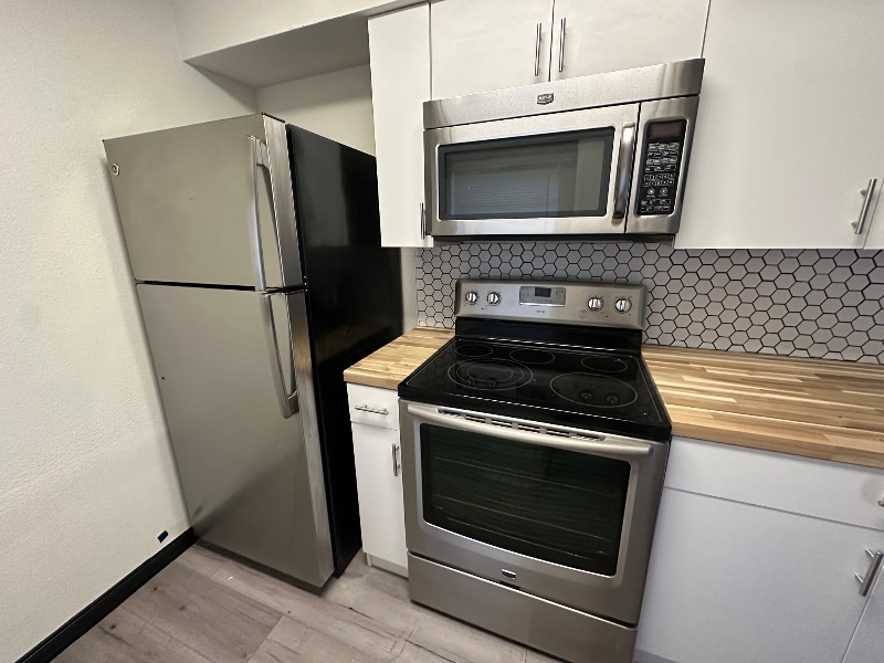 Building Photo - 8328 Cristobal Cir
