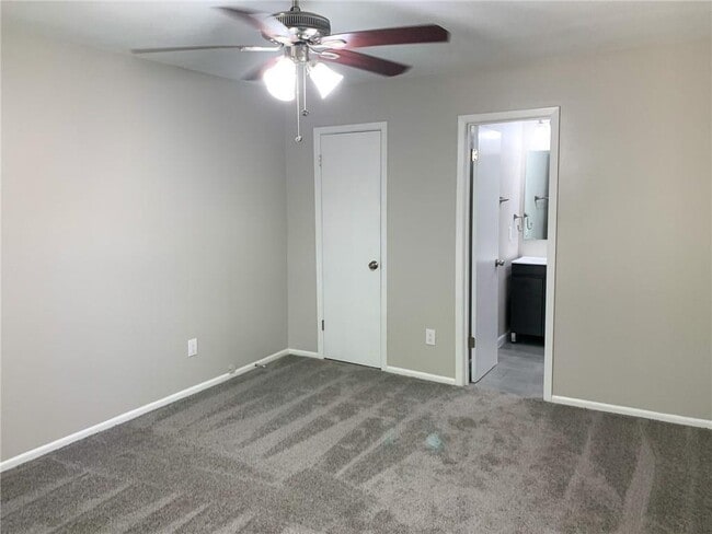 Building Photo - 11303 Titian Dr