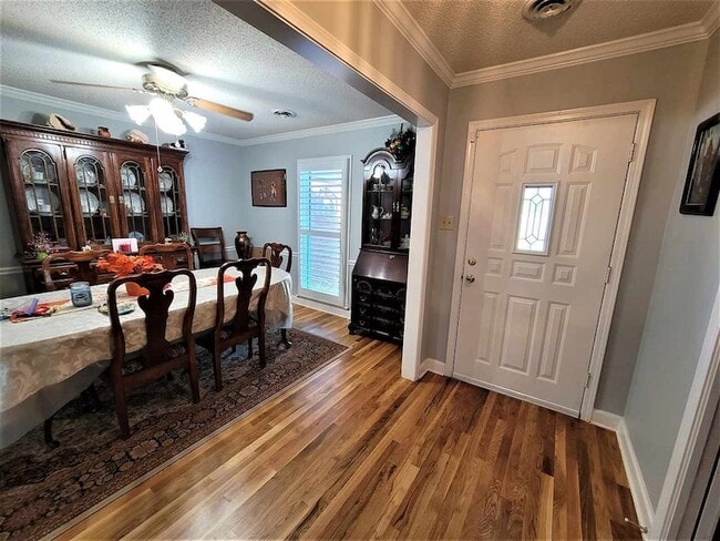 Building Photo - 481 Autumn Trail Cove
