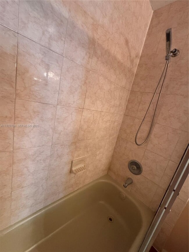 Building Photo - 3410 Java Plum Ave