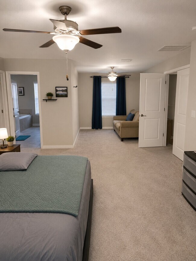 Building Photo - 10021 Celtic Ash Dr