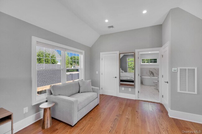 Building Photo - 5415 Skunk Ln