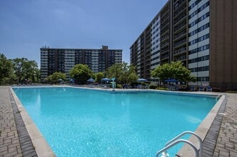 Building Photo - Rahway Plaza Apartments