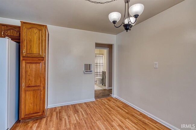 Building Photo - 2312 Frisse Ave