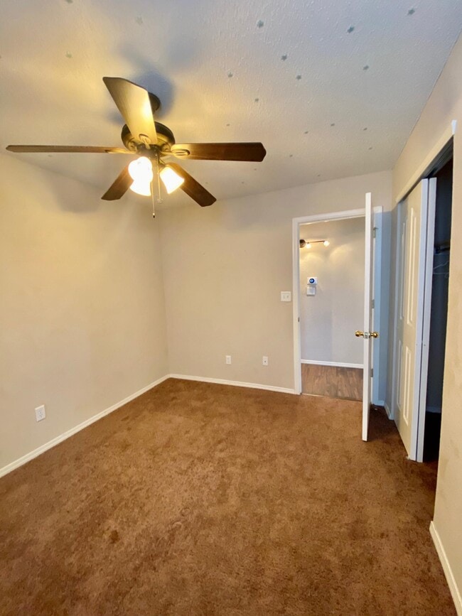 Building Photo - 14214 Lasso Rock Dr