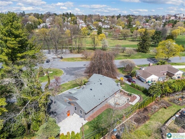 Building Photo - 2824 College Dr