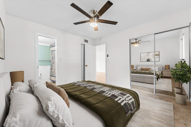 Building Photo - 50 SE 12th St