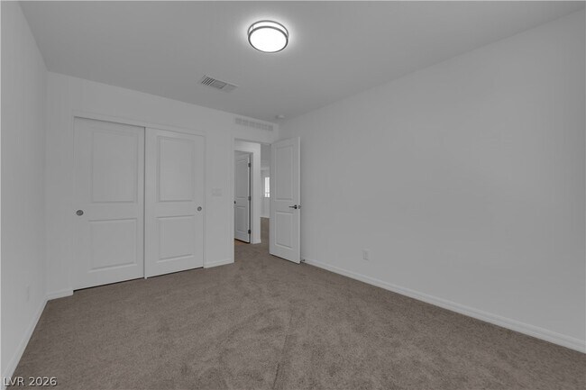 Building Photo - 10227 Estancia Hl St