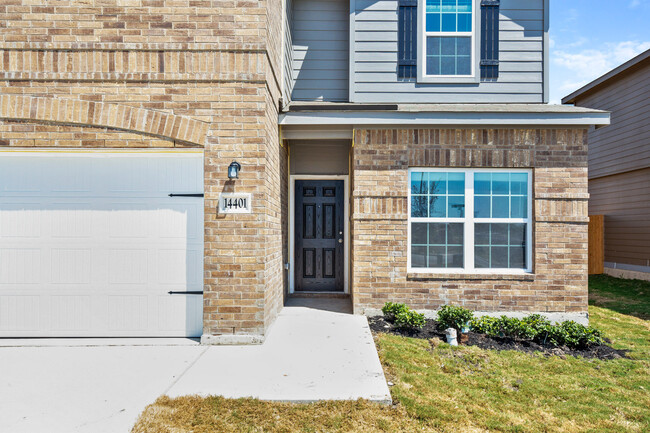 Building Photo - 14401 Prairie Sod Ln