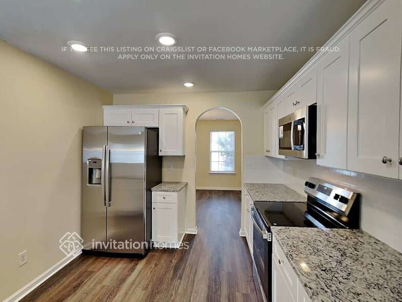 Building Photo - 1718 Mission Oaks St