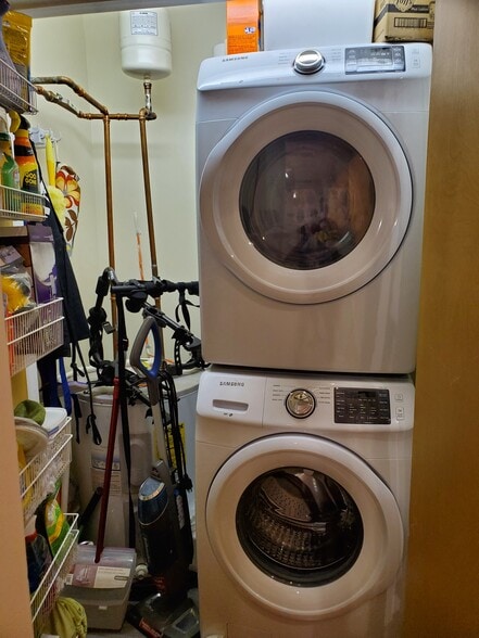 Washer & Dryer Closet - 5551 Illinois Ave NW