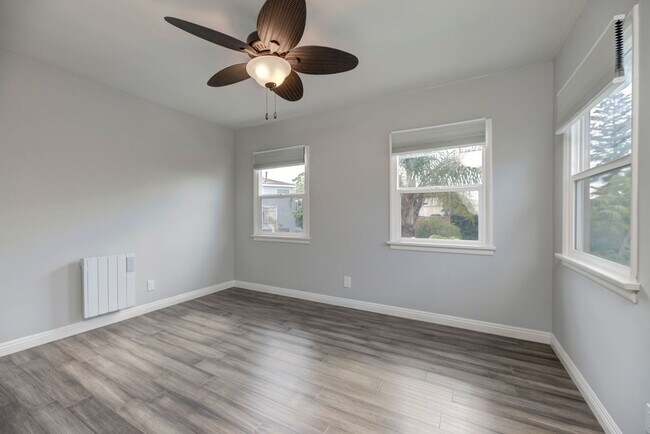 Building Photo - 1048 4th St