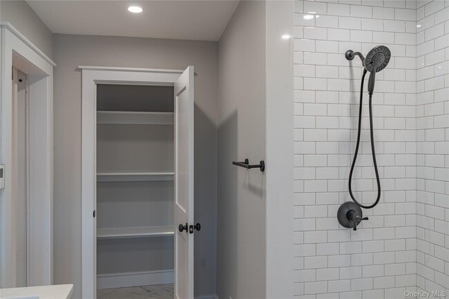 Building Photo - 85 Cannon St