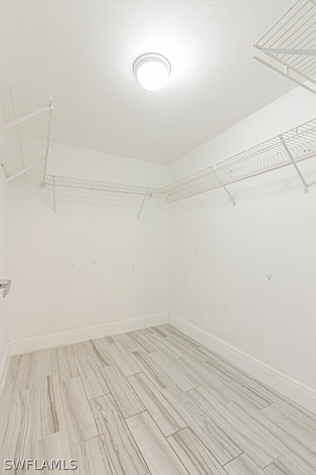 Building Photo - 1392 Churchill Cir