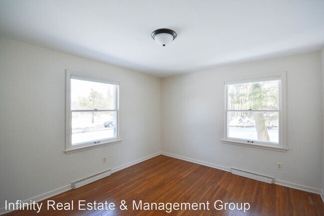 Building Photo - 3 br, 3 bath House - 1010 6th St SW