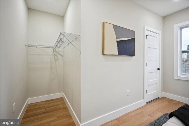 Building Photo - 1411 Montello Ave NE