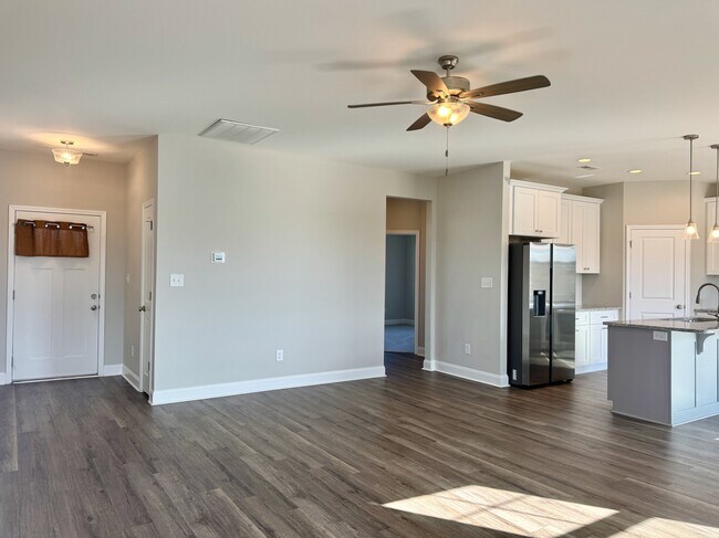 Building Photo - 15 Jones Crk Ln