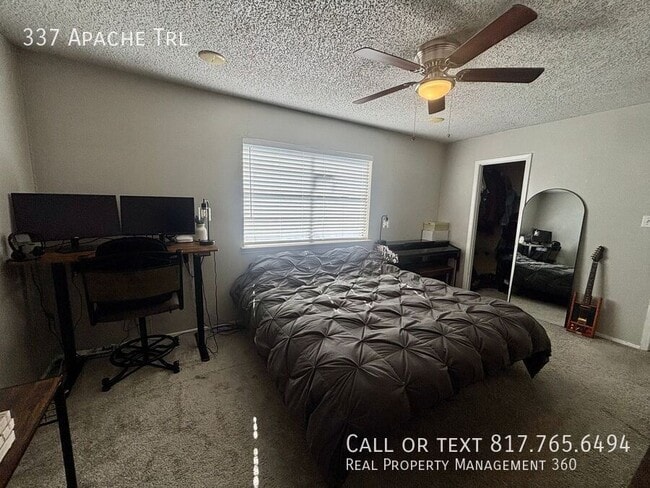 Building Photo - 337 Apache Trail