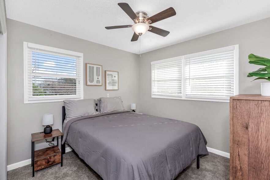 Building Photo - 2700 Sparkman Dr NW