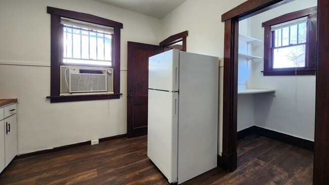 Building Photo - 1316 3rd Ave N