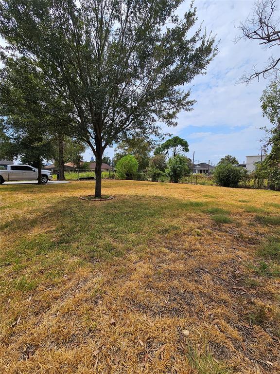 Building Photo - 718 Boundary St