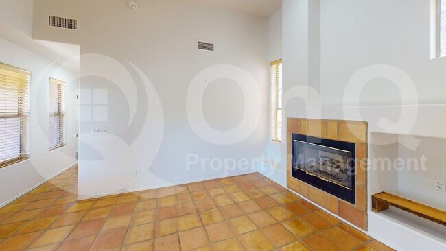 Building Photo - 461 S Magnolia Ave