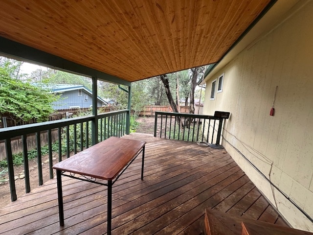 Building Photo - 113 Clover Dr