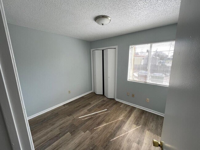 Building Photo - 1605 Drive A