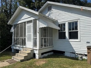 Building Photo - 1840 Canal St