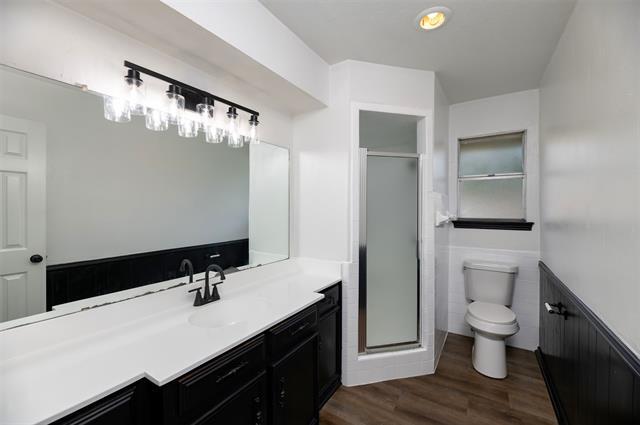 Building Photo - 2621 Pinehurst Dr