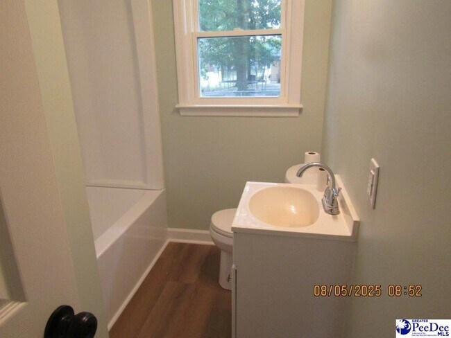 Building Photo - 1743 Williamsburg Cir