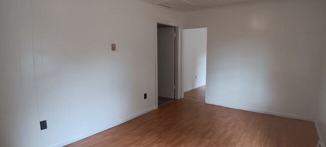 Building Photo - Christiansburg, 3 Bed / 1 Bath, Available ...
