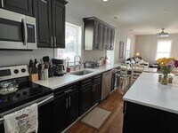 Building Photo - 89 Wachusett St