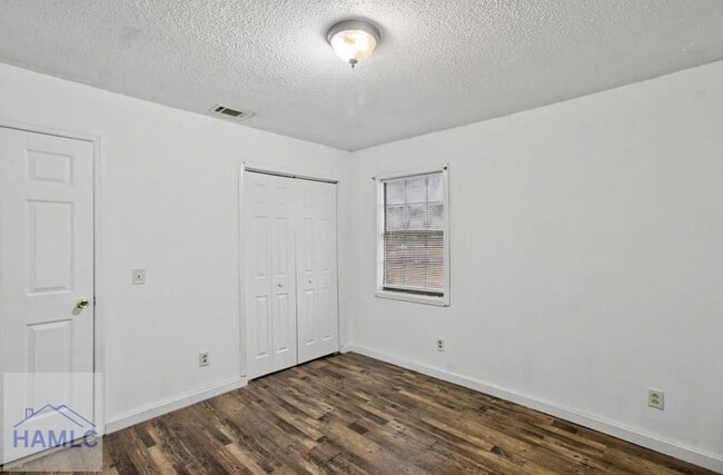 Building Photo - 161 Joe Walker Way