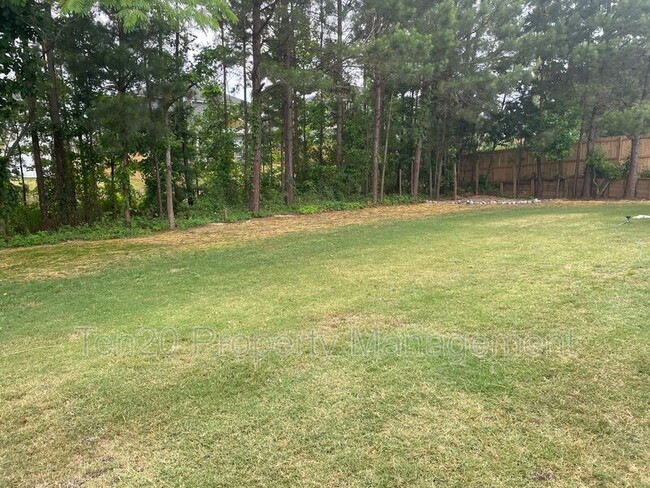 Building Photo - 9178 Garrett Lake Dr